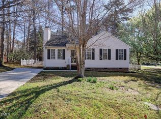 325 Wolfbridge Rd, Holly Springs, NC 27540