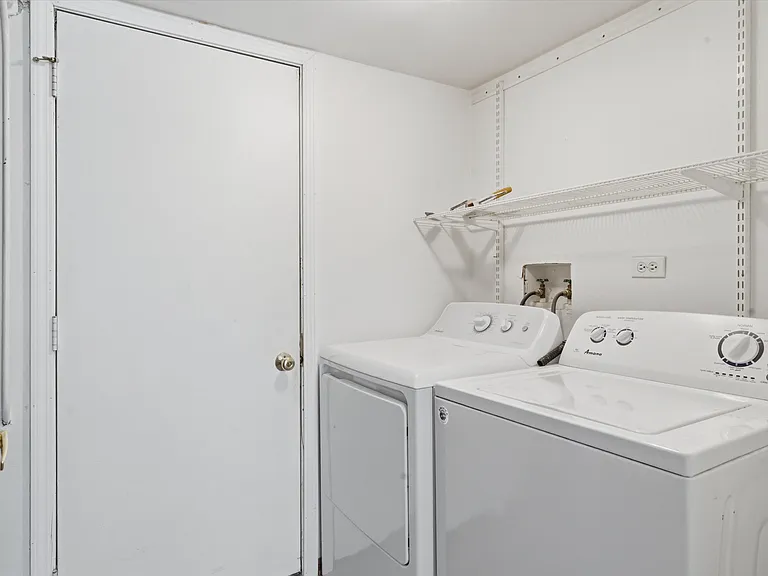 15826 Farm Hill Dr — Photo 20