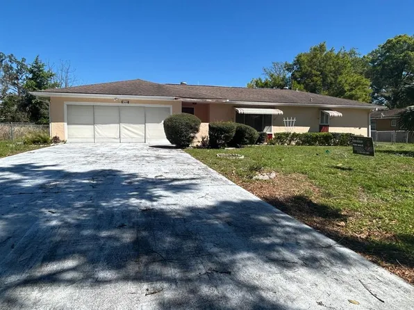 568 Silver Course Loop, Ocala, FL 34472