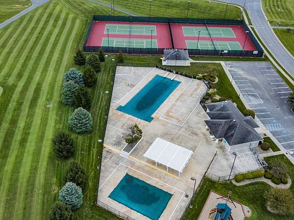 Pool and tennis HOA