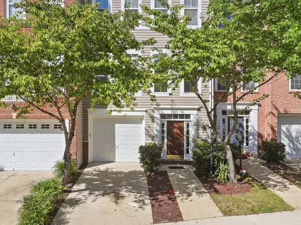 5602 Hartfield Ave, Suitland, MD 20746