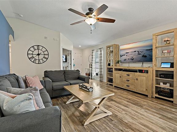 3rd image of 19022 New Passage Blvd