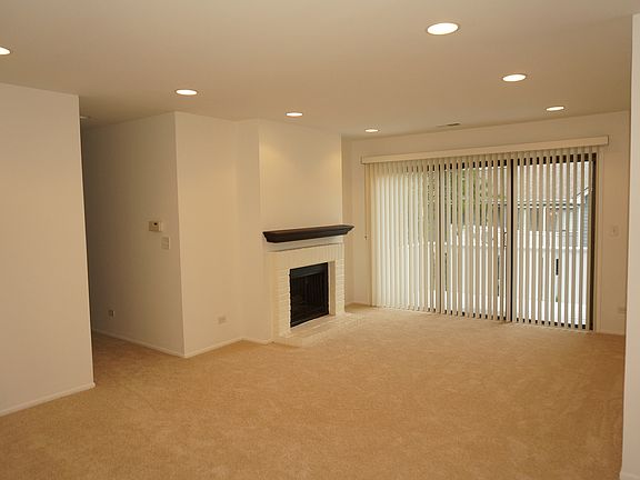 2nd image of 271 Elmwood Ln