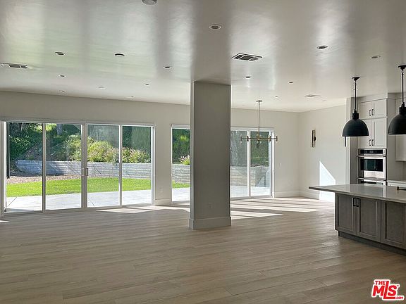 5th image of 5015 Redwillow Ln