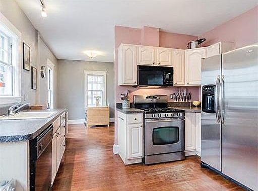 5th image of 28 Cornell St