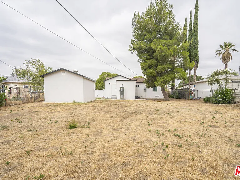 4555 Acacia Ave — Photo 26