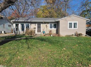 1409 Greenwood Dr, Ottumwa, IA 52501