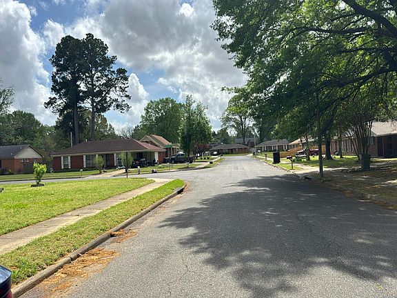 5th image of 2839 Brandale St