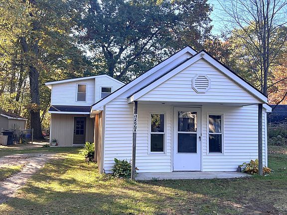 2nd image of 15270 Ripple Dr