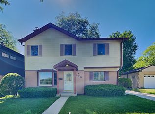 270 N 8th Ave, Des Plaines, IL 60016