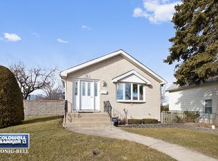 726 Hickory St, Lemont, IL 60439