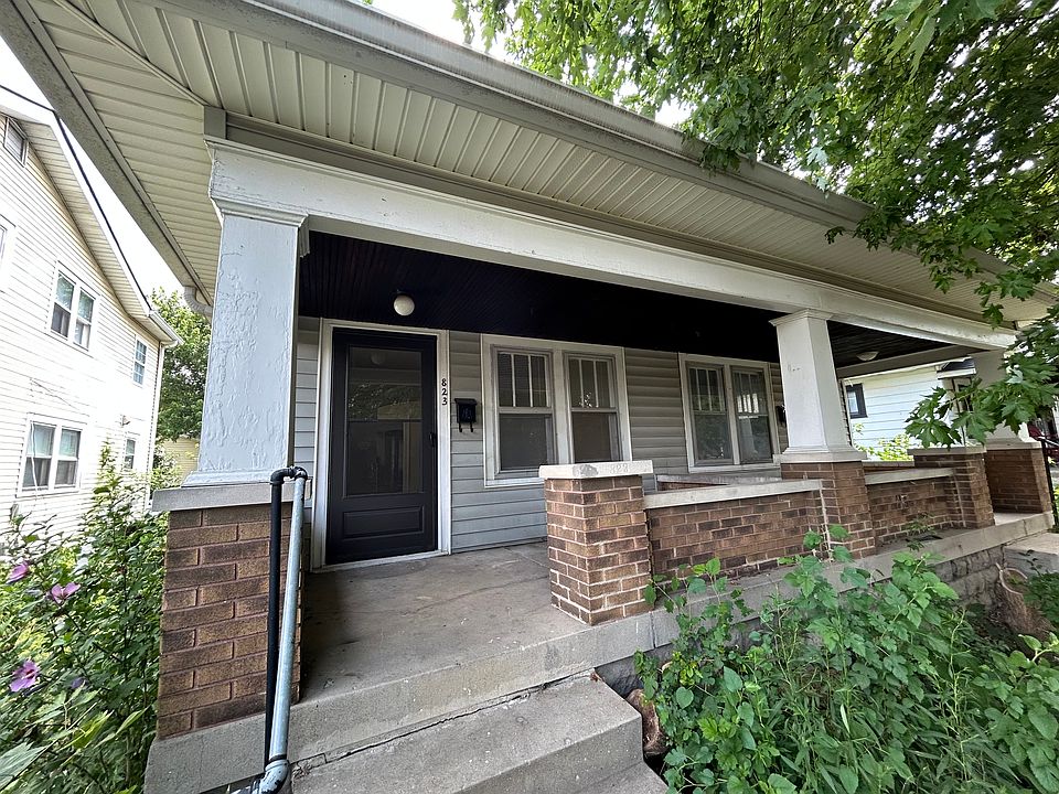 1st image of 823 N Bradley Ave