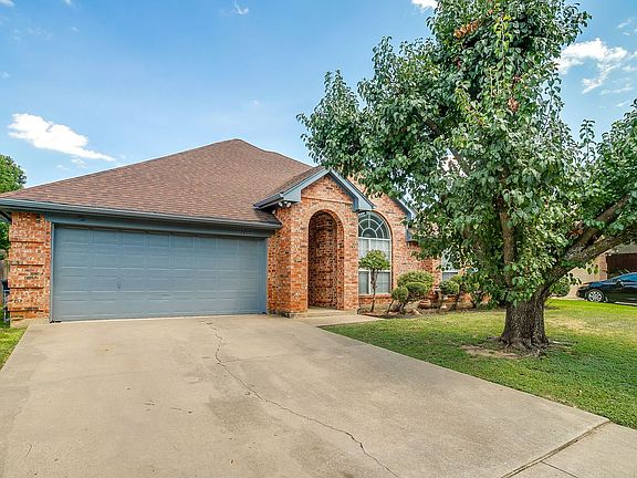 2nd image of 7617 Blossom Dr