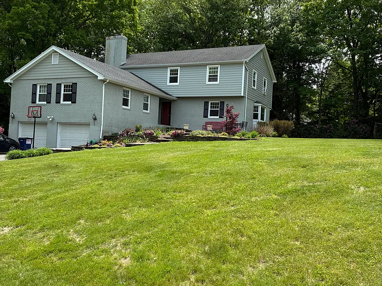 55 Sheerman Ln — Photo 5