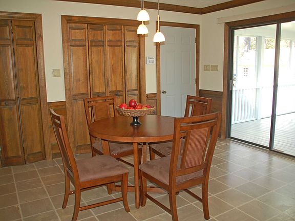 4th image of 9308 Blacksmith Ct