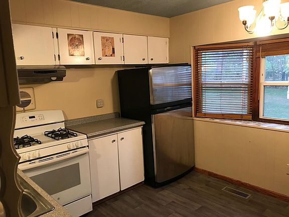 2nd image of 54214 Independence St #3