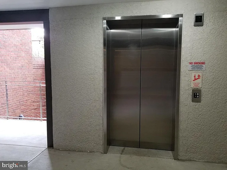 1504 Lincoln Way #212 — Photo 3