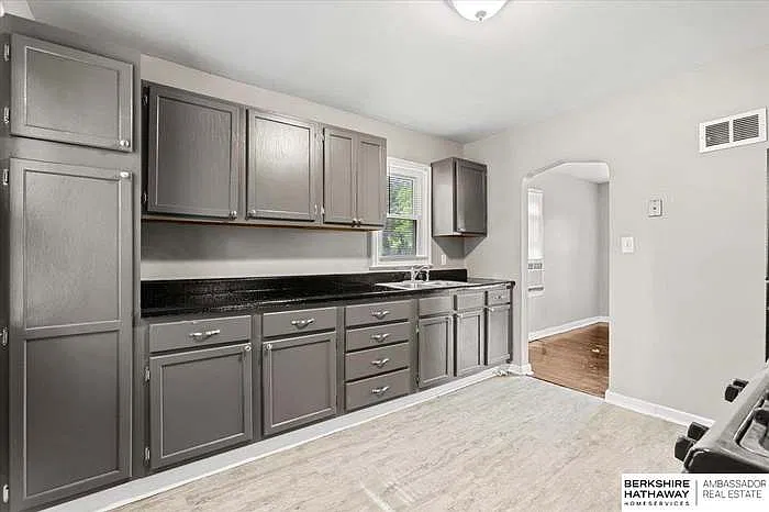 2 bed, 726 sqft, $1,275 — Photo 4