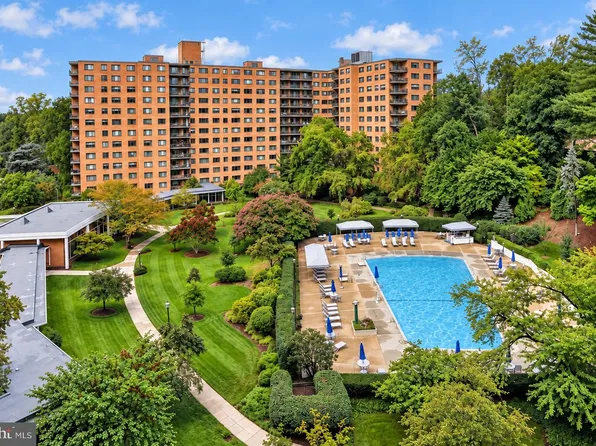 4201 Cathedral Ave NW APT 820E, Washington, DC 20016