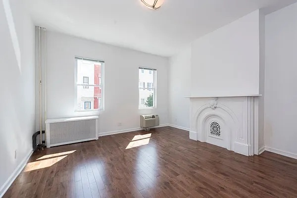 Rented by Bold New York | media 26