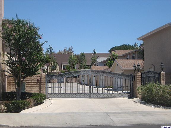 5th image of 9234 Cedros Ave #B
