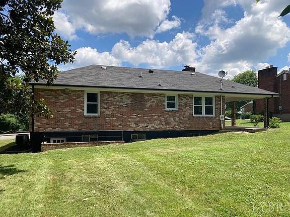 2nd image of 1009 Randolph Ln