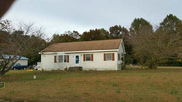 2nd image of 25293 Dennis Dr