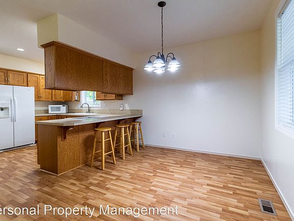 3rd image of 2301 NE 86th Ave Unit A