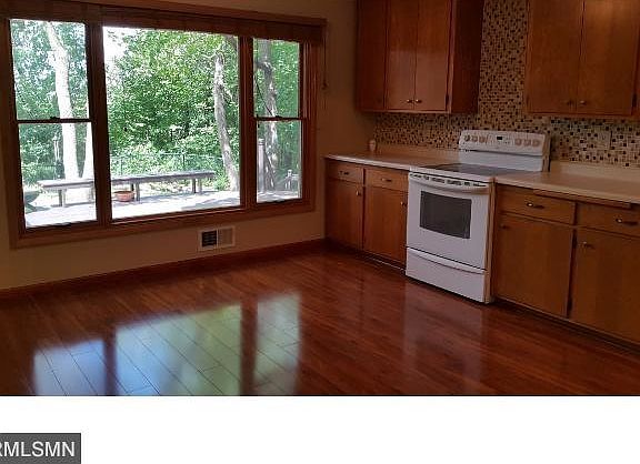 5th image of 13112 Penn Cir