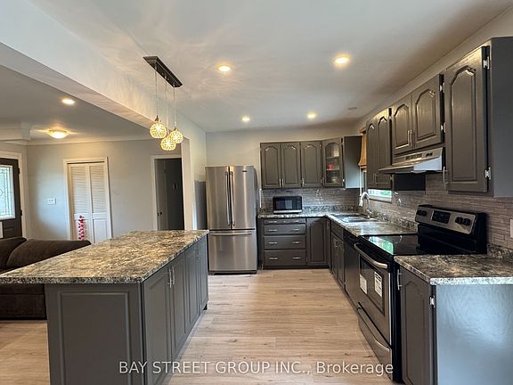 3rd image of 20 Windermere Rd