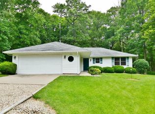 373 Illini Dr, Hopewell, IL 61565