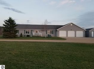 7610 E Vernon Rd, Rosebush, MI 48878