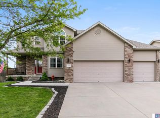 5408 N 15th St, Lincoln, NE 68521