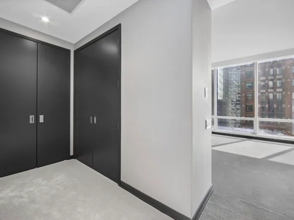 157 West 57th Street image 9 of 27