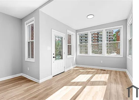 5047 Diamond St — Photo 5