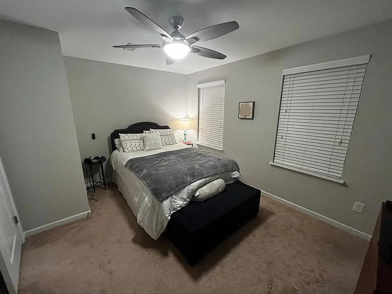 Shakespeare Dr — Photo 10