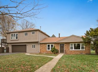 100 W Traube Ave, Downers Grove, IL 60515