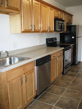 6337 N. Rosebury - Updated 4-Bedroom, 1-Bath Apartment in Clayton's Demun Neighbrohood at Demun -... — Photo 4