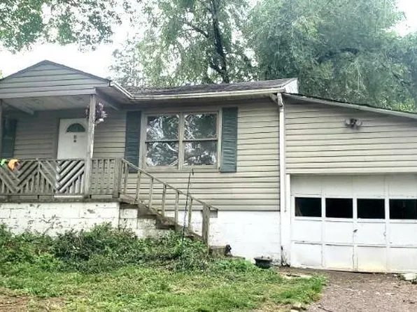 2833 Carson Ave, Knoxville, TN 37917