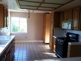 3rd image of 1168 Meadow Lake Dr
