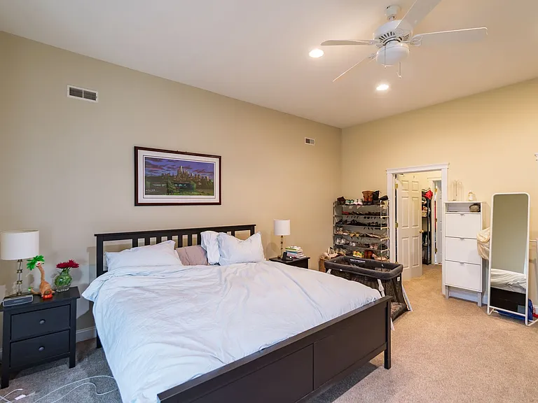 2242 Christian St — Photo 31