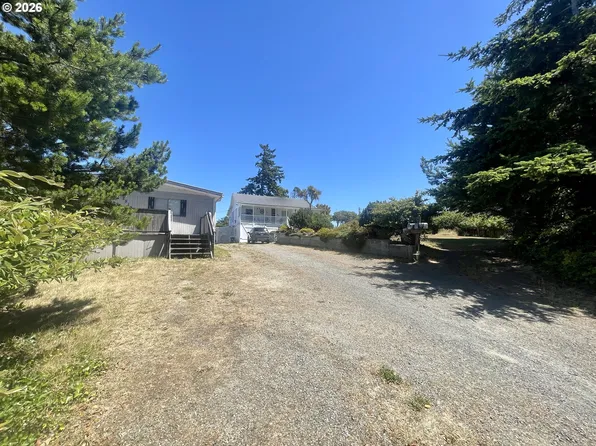 2519 Everett Ave, North Bend, OR 97459