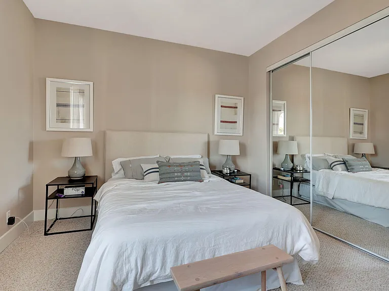 11615 Paradise Cove Ln — Photo 31
