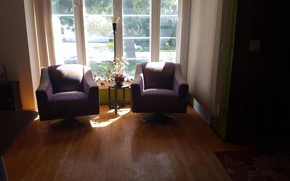 4th image of 1302 Parkview Ave