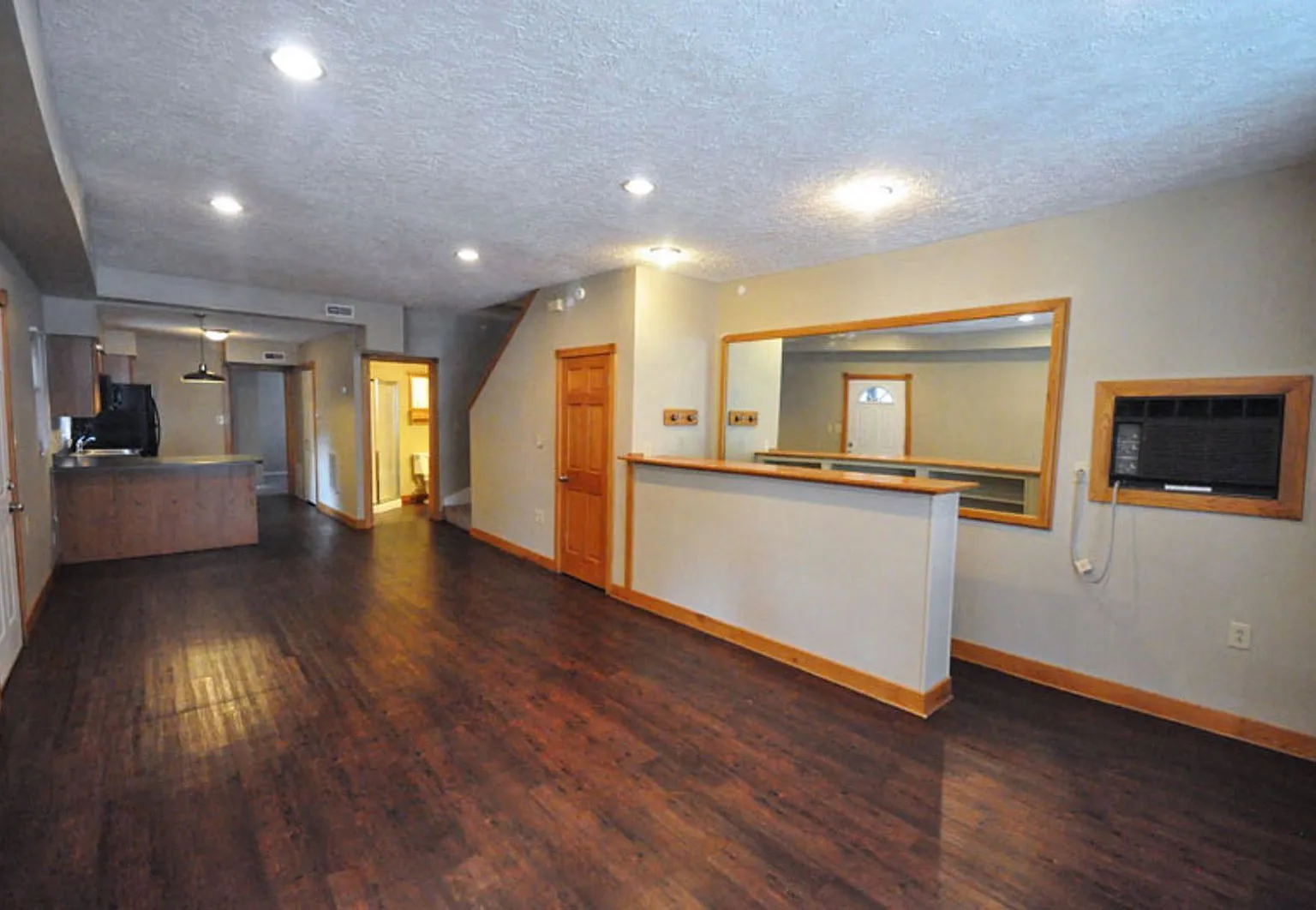 4 bed, 2.0 bath, $2,345 — Photo 2