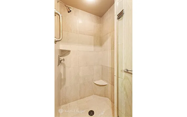 Rented by Douglas Elliman | media 14