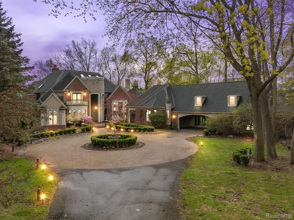 3030 Heron Pl, Bloomfield Hills, MI 48302