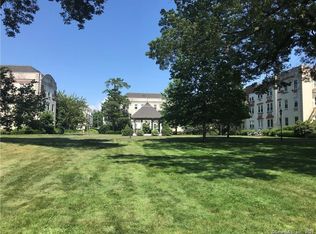 120 Woodside Grn APT 1A, Stamford, CT 06905