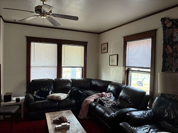 3rd image of 709 5th Ave