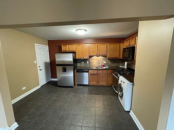 2nd image of 4421 Prescott Ave APT 10